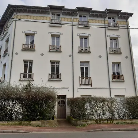 Appartement Les Prairies de Bellevue à La Roche-Posay Extérieur photo